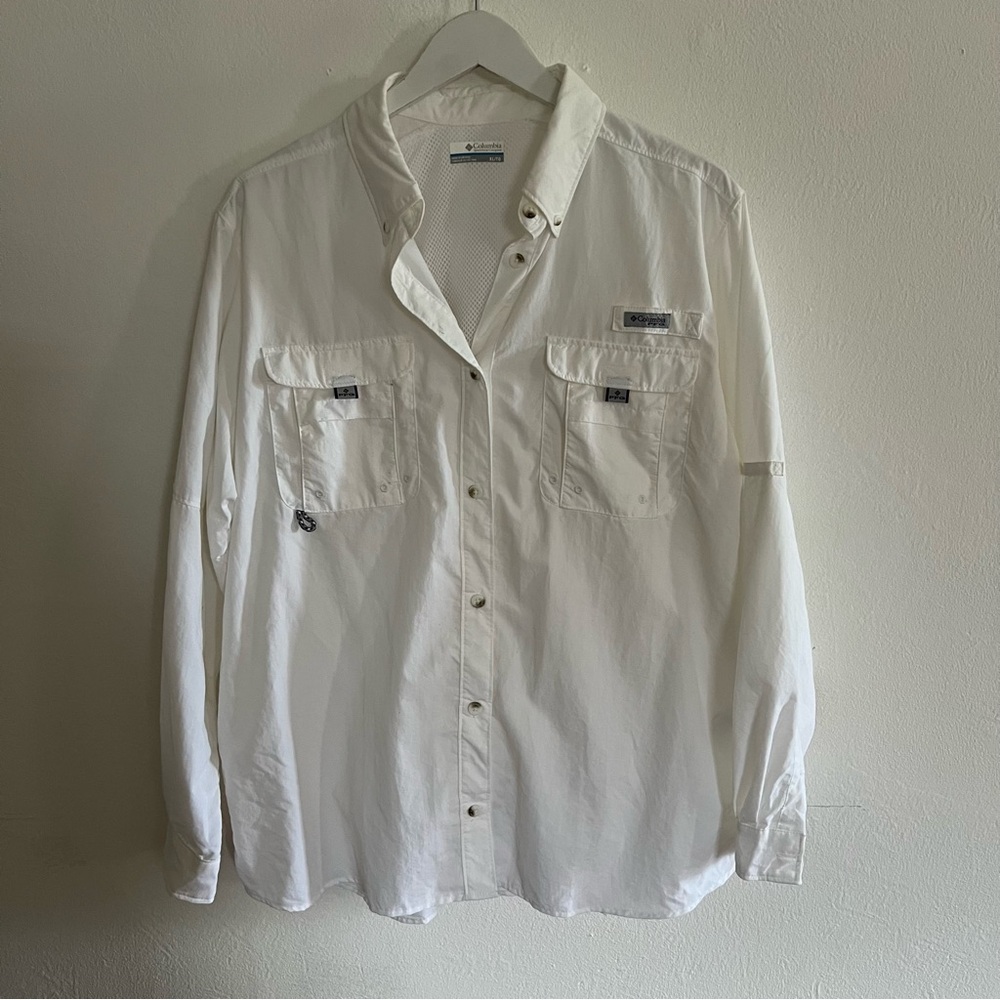 Columbia White Button-Up UV Protection Shirt with Pockets